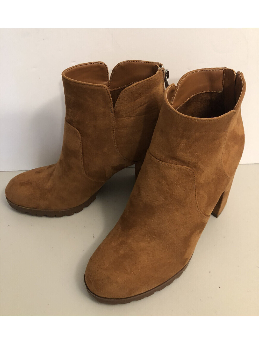 Bershka Womens Size 38 Light Brown Suede Bootie Chunky High Heels Zip Back